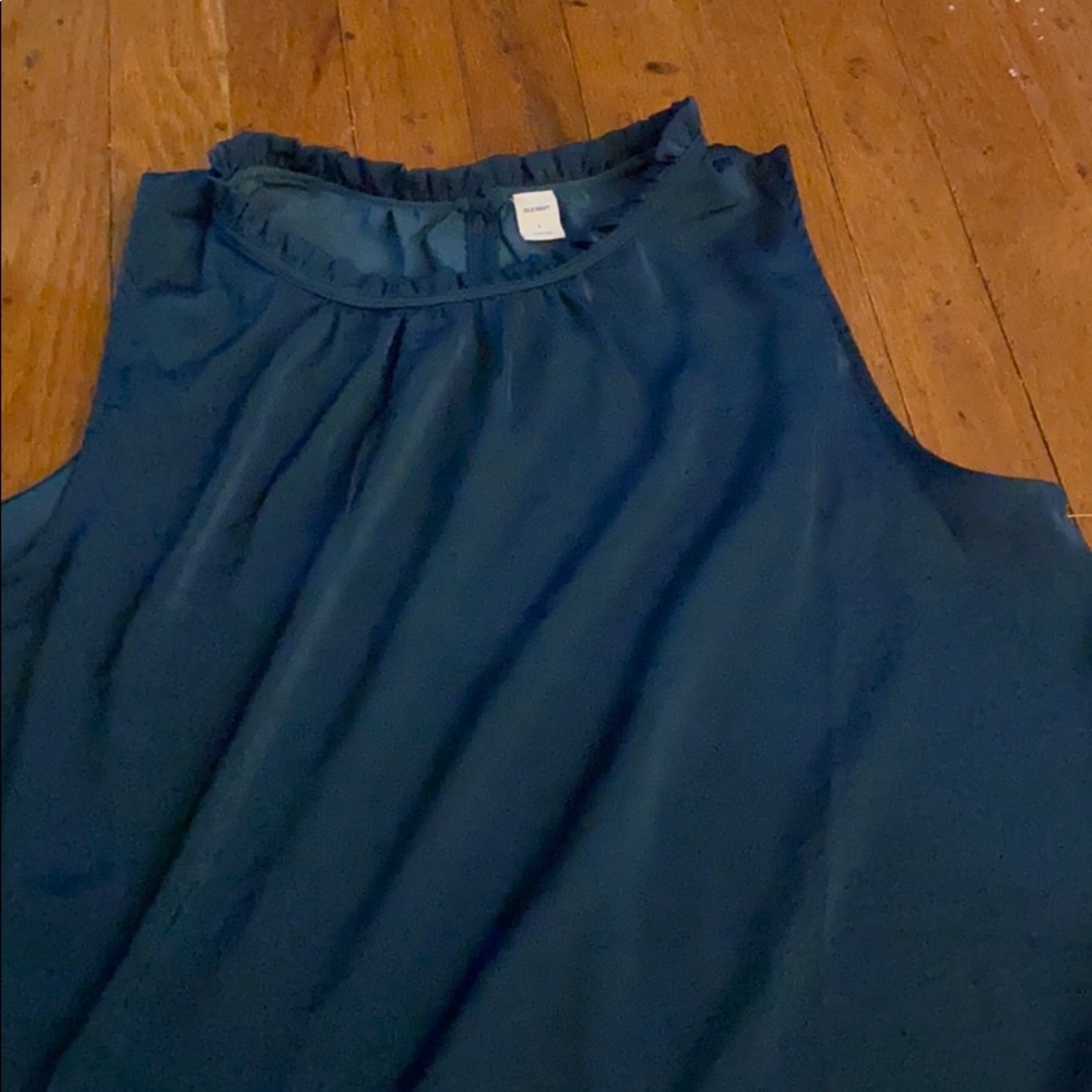 Teal Old Navy ruffle neck silk sleeveless blouse.